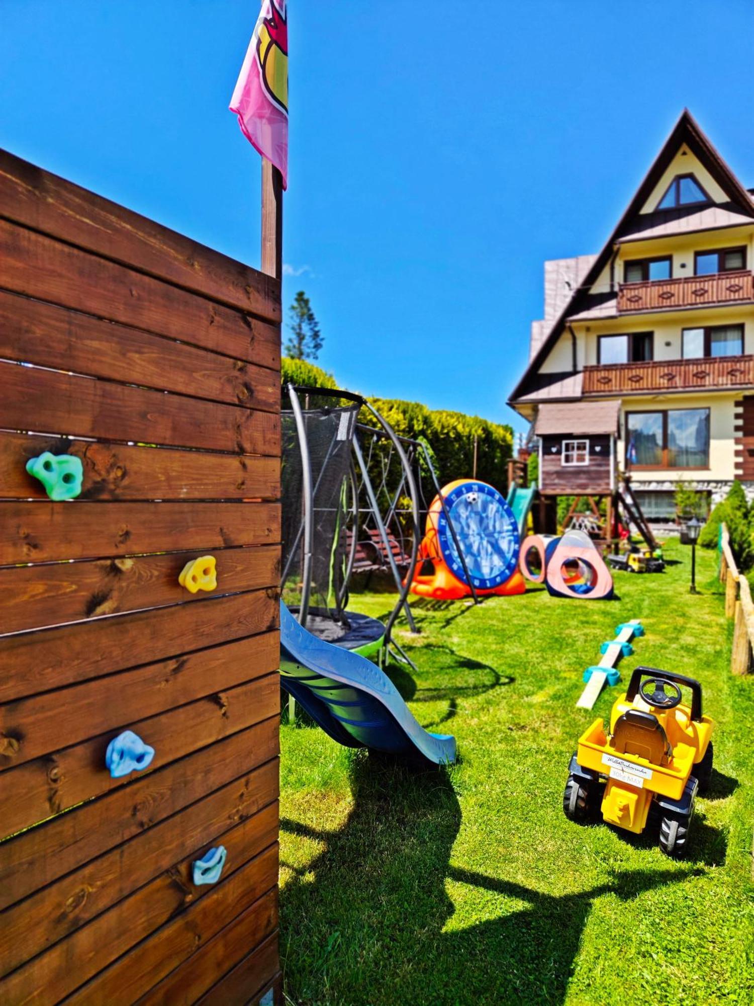 Villa Bukovinka: Forest Retreat with Ski Lifts and Thermal Baths Bukowina Tatrzanska Exterior photo