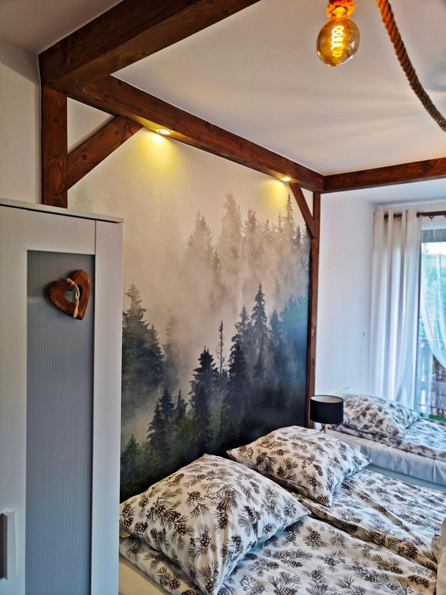 Villa Bukovinka: Forest Retreat with Ski Lifts and Thermal Baths Bukowina Tatrzanska Exterior photo