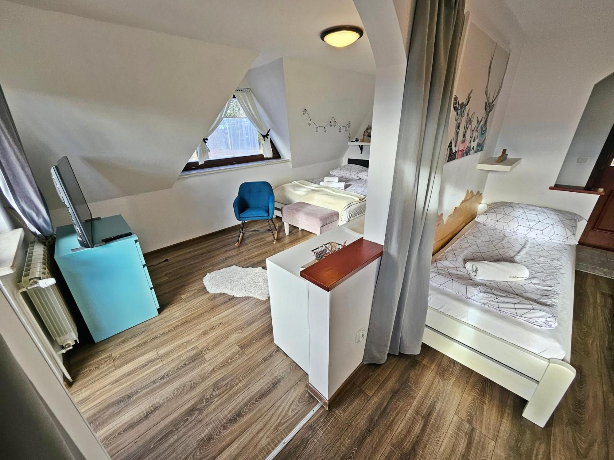 Villa Bukovinka: Forest Retreat with Ski Lifts and Thermal Baths Bukowina Tatrzanska Exterior photo